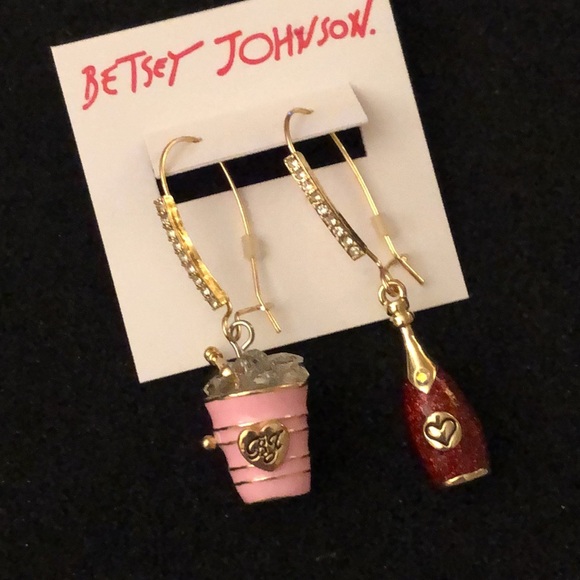 Betsey Johnson Gold Tone Champagne Bottle & Bucket Mismatch Drop Earrings NWT - Picture 7 of 10